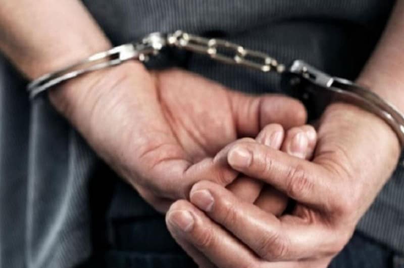 Capturan a tendero por tocar las partes íntimas de una niña, en Sevilla