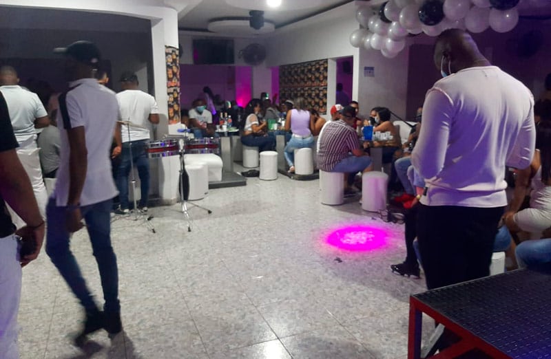 Incumplimiento de aforo y horarios permitidos llevó al cierre de 3 discotecas en Cali
