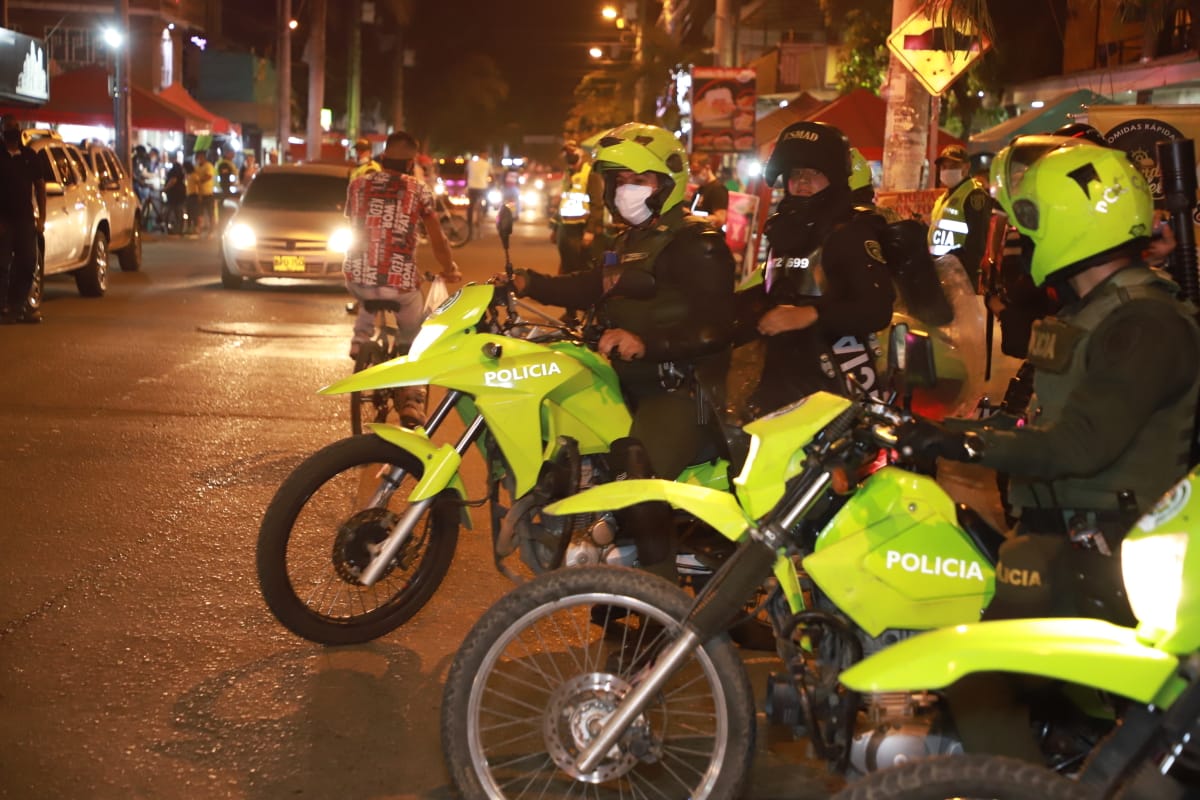 Hubo 500 comparendos por aglomeración y caravanas de hinchas tras victoria del América