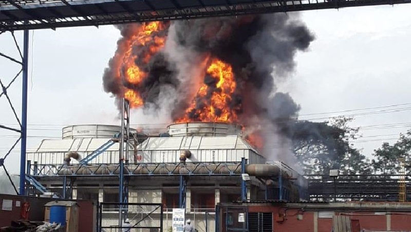 Gigantesco incendio estructural ocurrió en el Ingenio del Cauca, en Miranda
