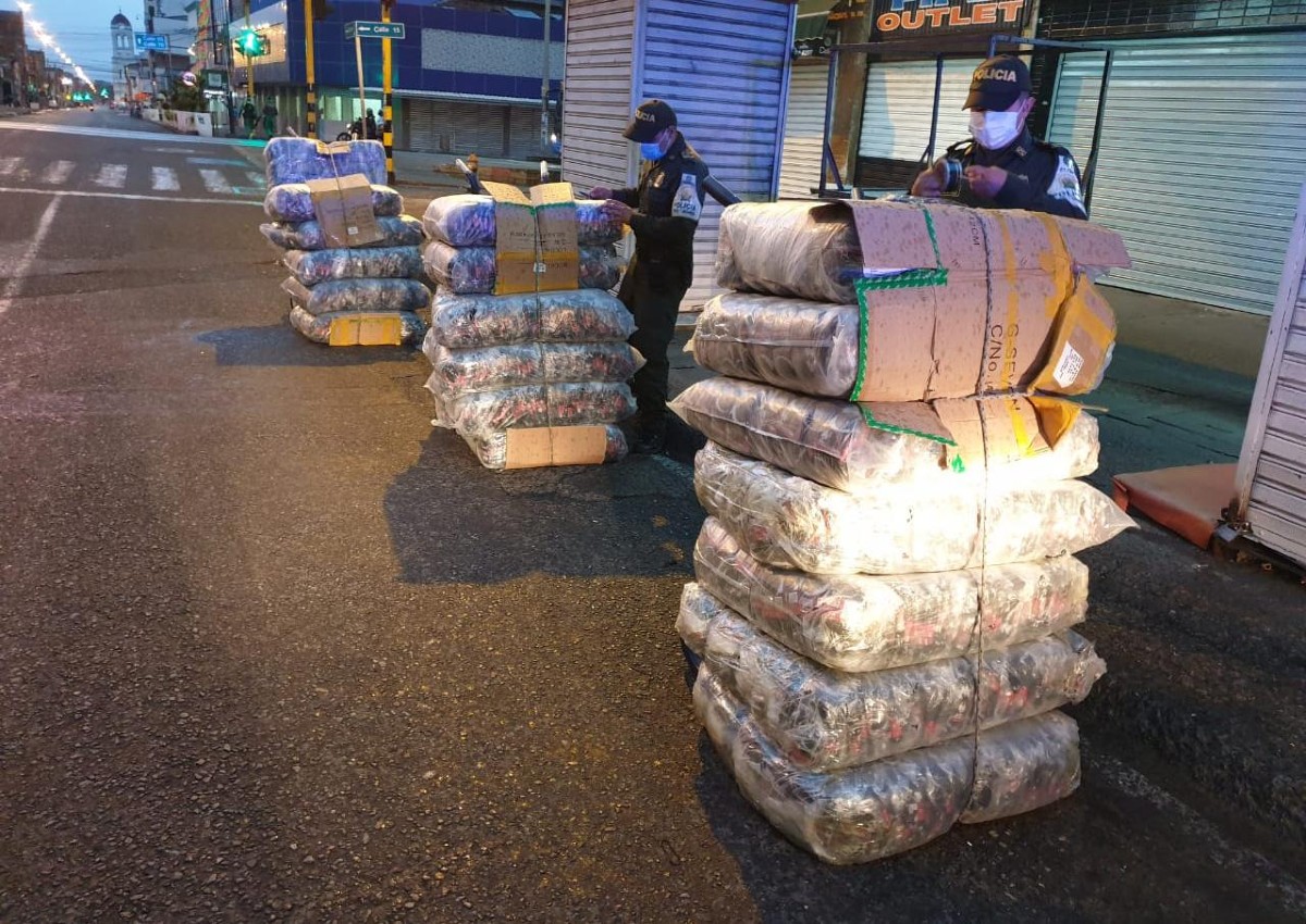 Autoridades descubren bodega de contrabando en el centro de Cali