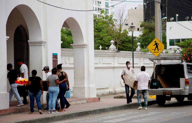 Víctimas por covid de este domingo la más baja en 2 meses en Colombia
