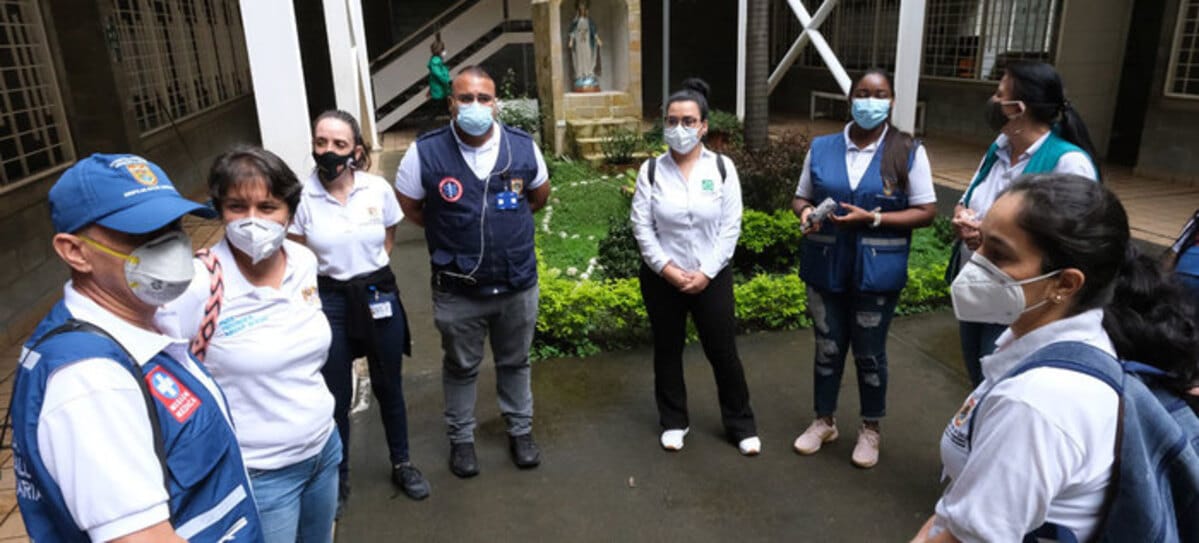 Brindan atención psicosocial y en salud a damnificados por lluvias en Cali