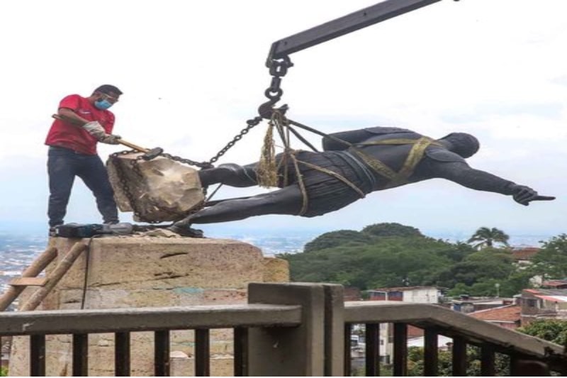 Estatua de Sebastián de Belalcázar fue retirada temporalmente para ser restaurada