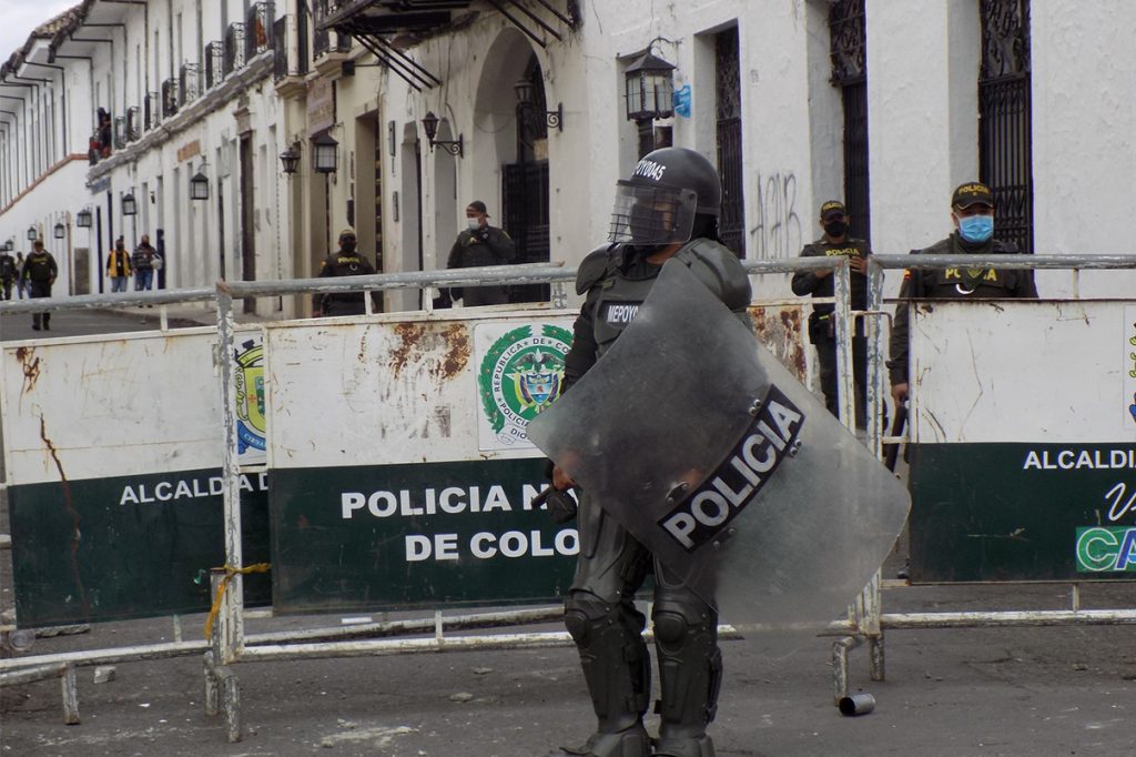 HRW tendría evidencia de 10 civiles de Cali muertos en manos de la Policía