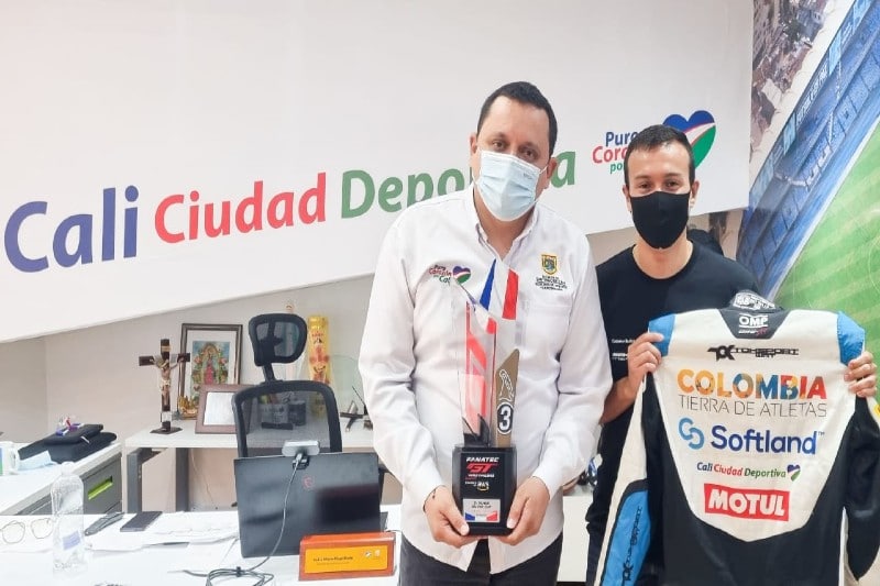 Oscar Tunjo obtuvo el tercer lugar en el campeonato GT World Challenge