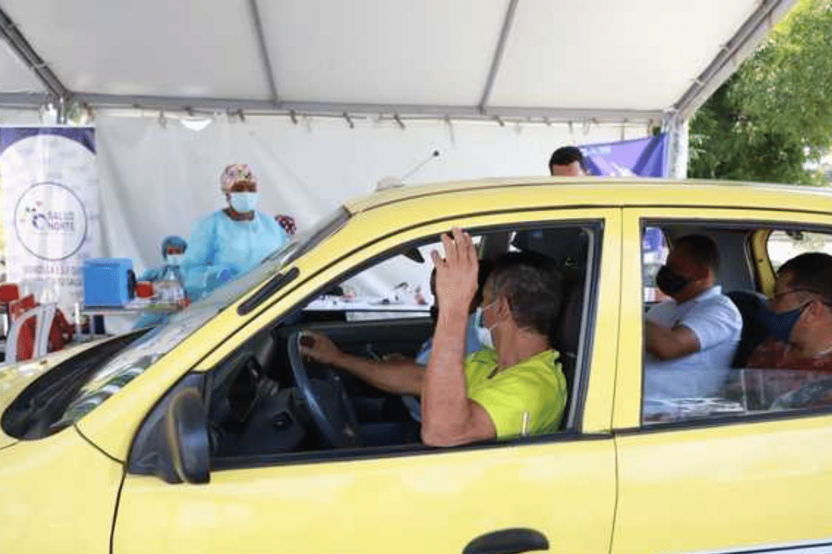 Jornada especial de vacunación covid-19 para taxistas y particulares
