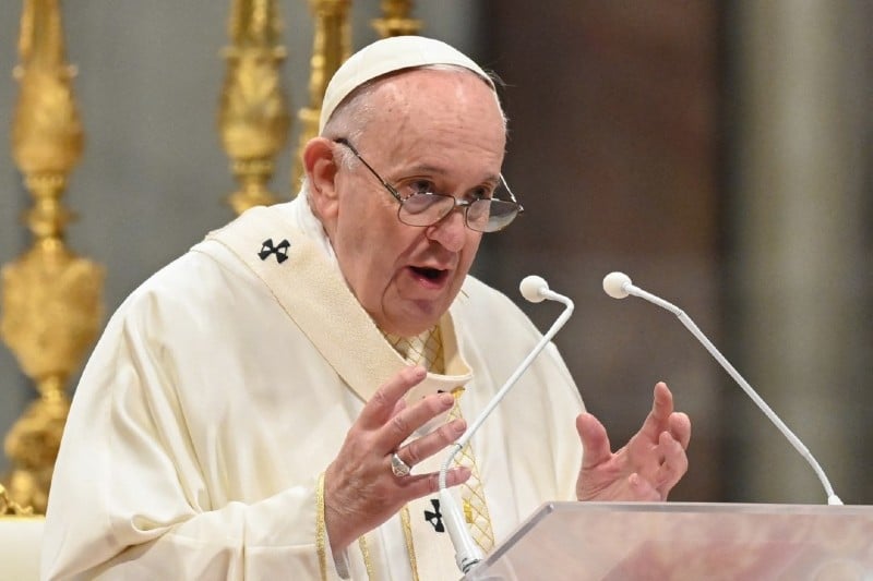 Vaticano introduce el delito de pedofilia en el Código de Derecho Canónico