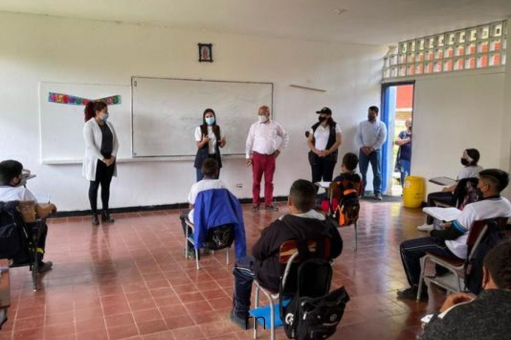 Piden que suspensión de clases presenciales sea a sedes puntuales y no en general