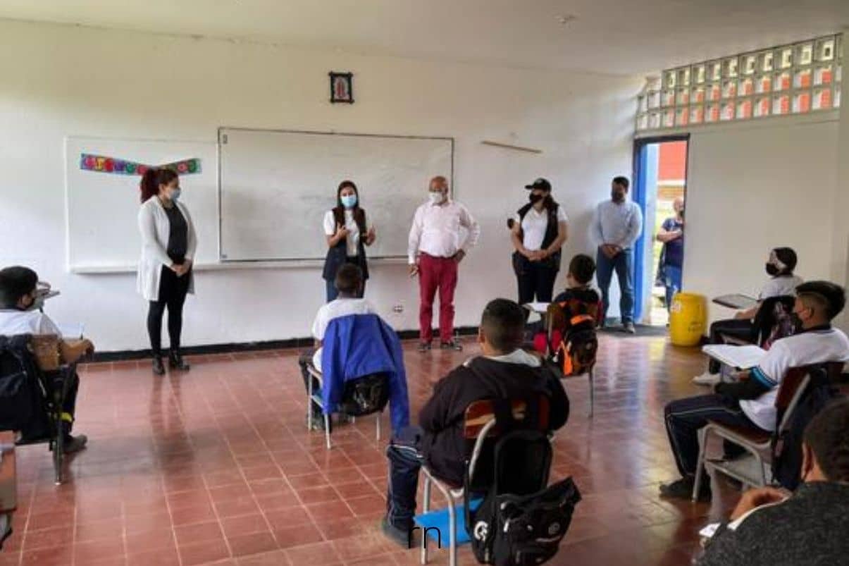 Piden que suspensión de clases presenciales sea a sedes puntuales y no en general