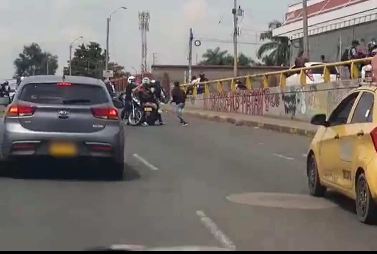 Capturadas tres personas que robaron a multitud en el Cementerio Central