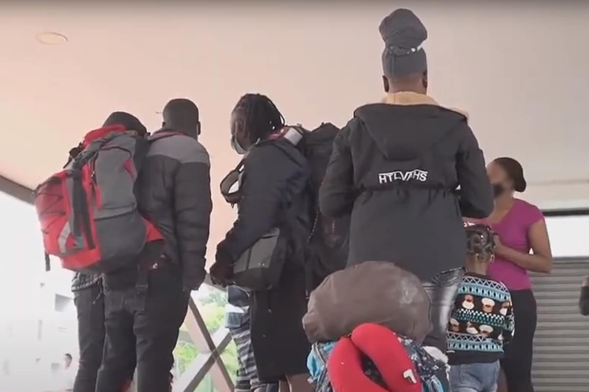 "Queremos pasajes para irnos": migrante haitiano en la Terminal de Cali