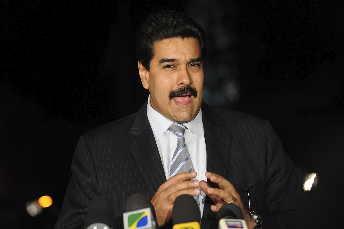 Presidente venezolano pide sumar al diálogo devolución de filial de Pdvsa en Colombia