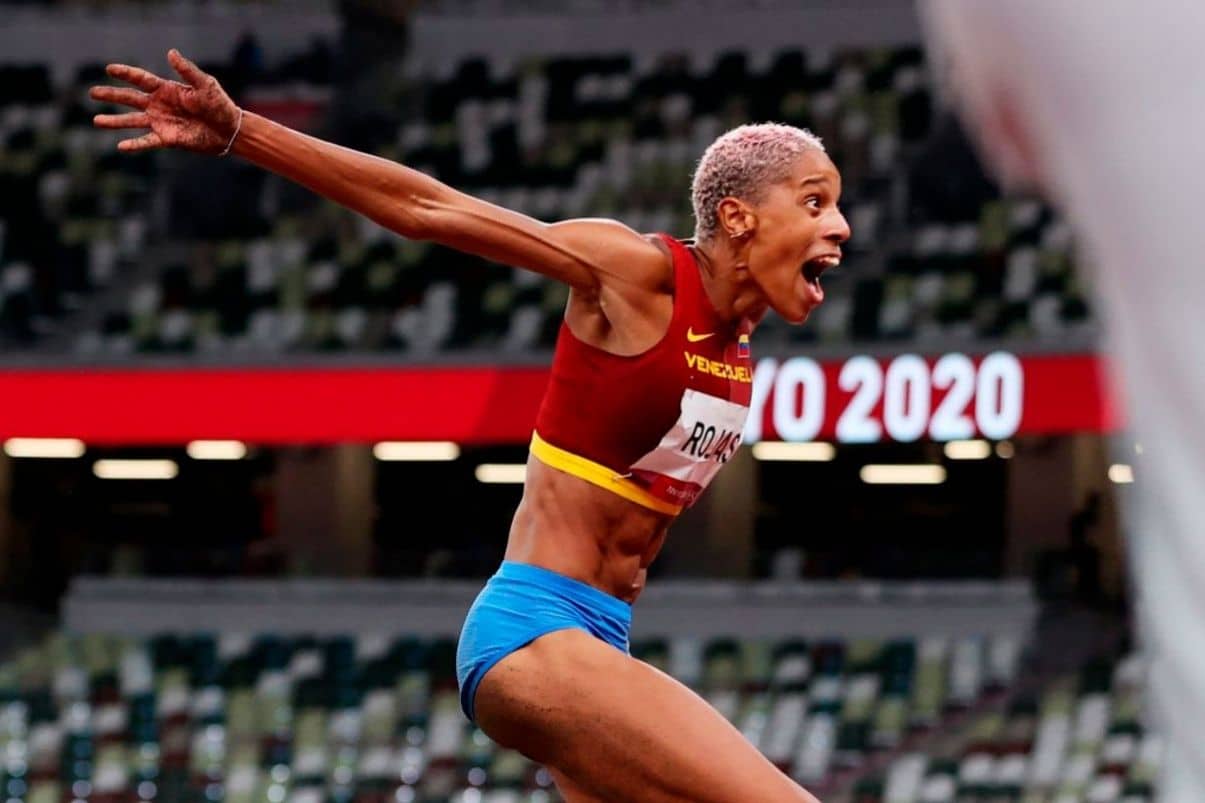 Así fue el impresionante salto de Yulimar Rojas para ganar el oro Olímpico