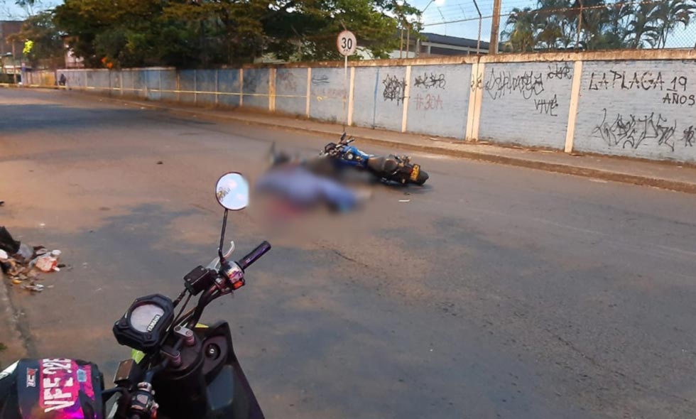 Aparatoso accidente cerca al Vallado dejó un motociclista muerto