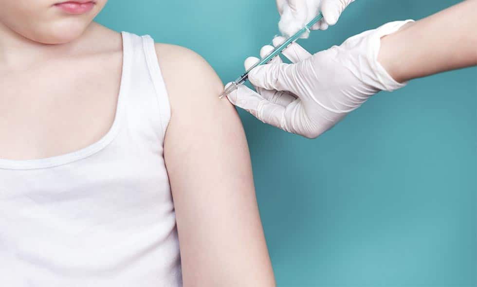 BioNTech cuenta con poder vacunar a niños entre 5 y 11 años desde octubre