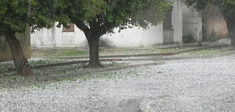 Fuerte granizada cayó este sábado en Cali