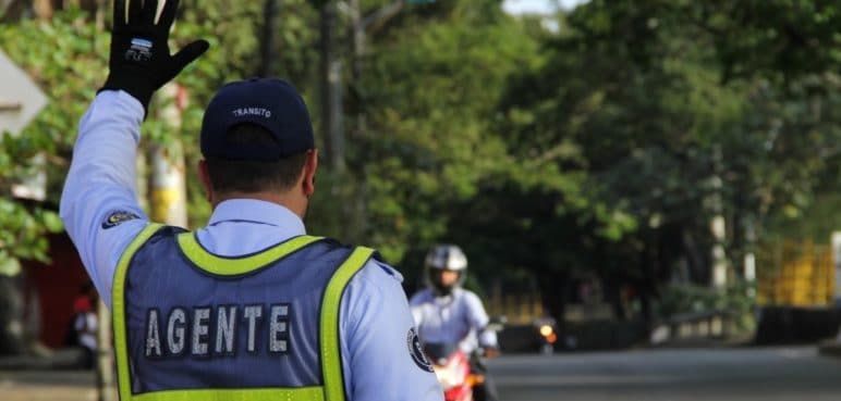 ¿Cómo identificar a un guarda de tránsito real? Aquí le explicamos