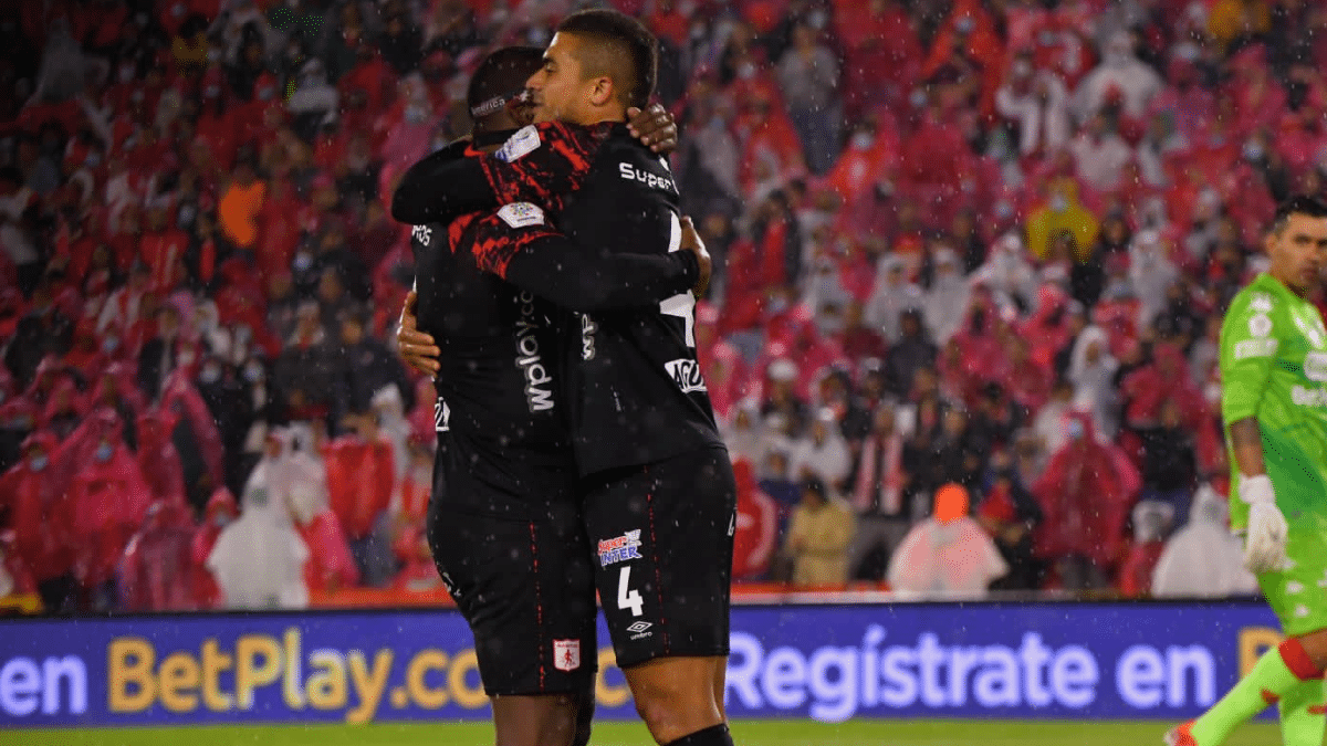 El Cali ganó el partido en "par patadas" y se metió parcialmente a los ocho