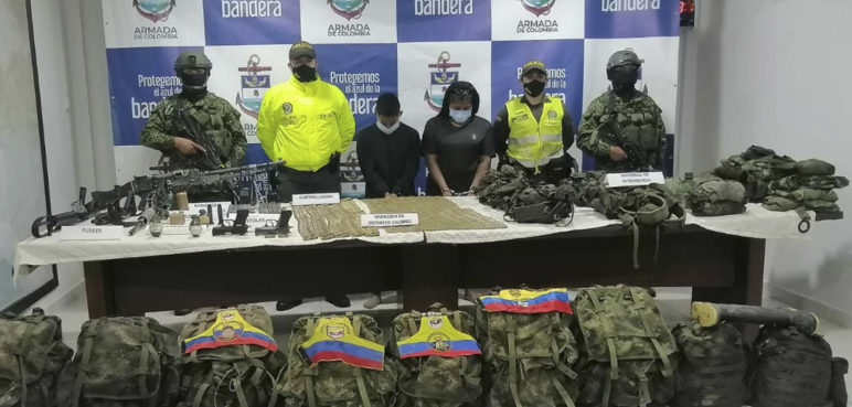 Cárcel para pareja que transportaba material de guerra para Grupo Residual