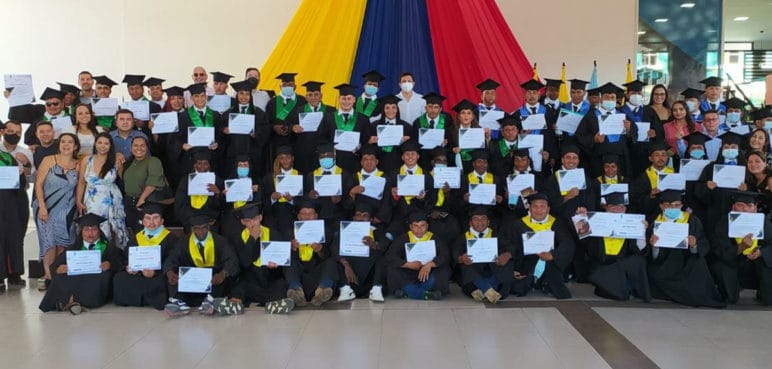 En espacios de reincorporación excombatientes obtienen un técnico laboral