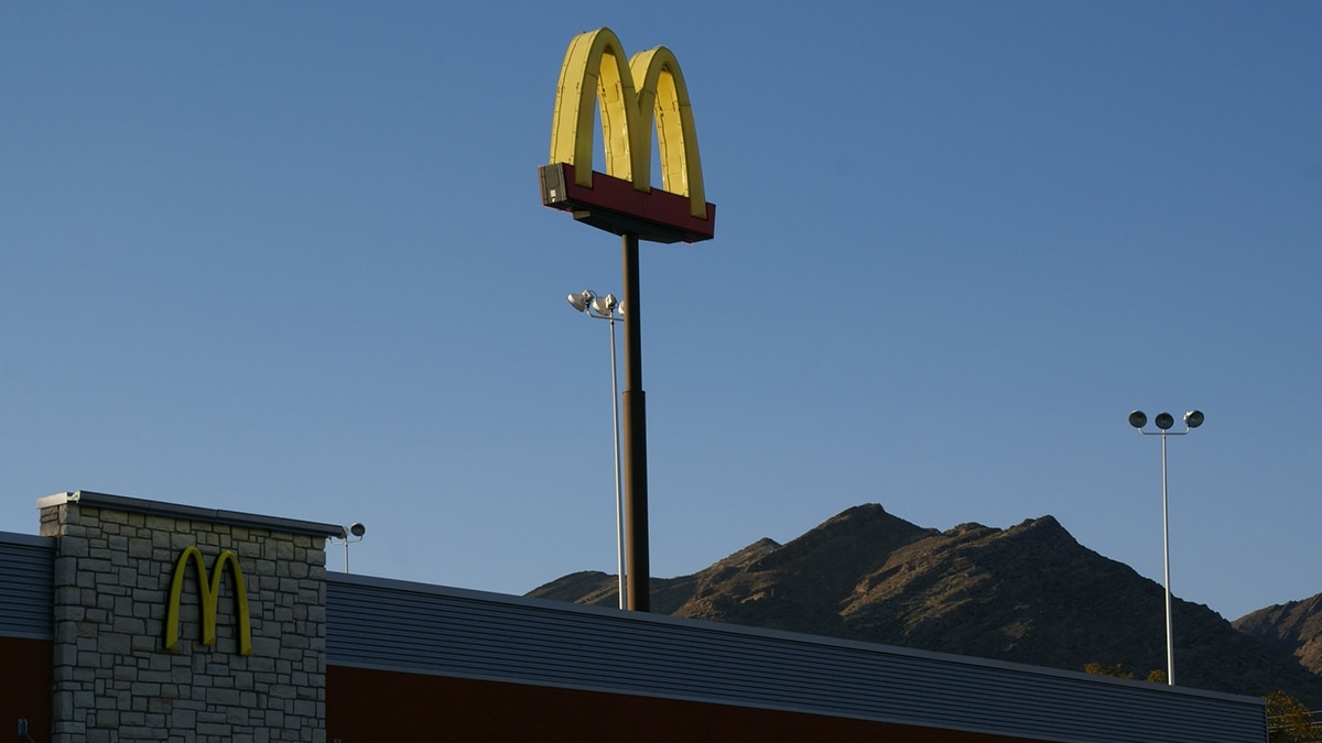 McDonalds gana 5.906 millones hasta septiembre, 76 % más que en 2020