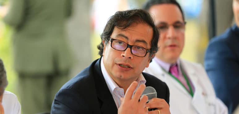 "Me cayó mal un trago": Petro aceptó estar en estado de embriaguez en medio de discurso