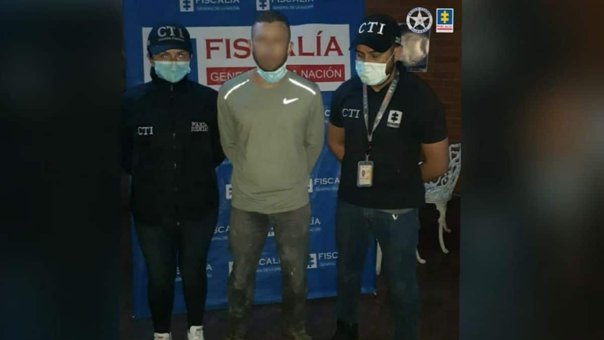 Expolicía fue pedido en extradición a EEUU por agredir a su pareja en Texas