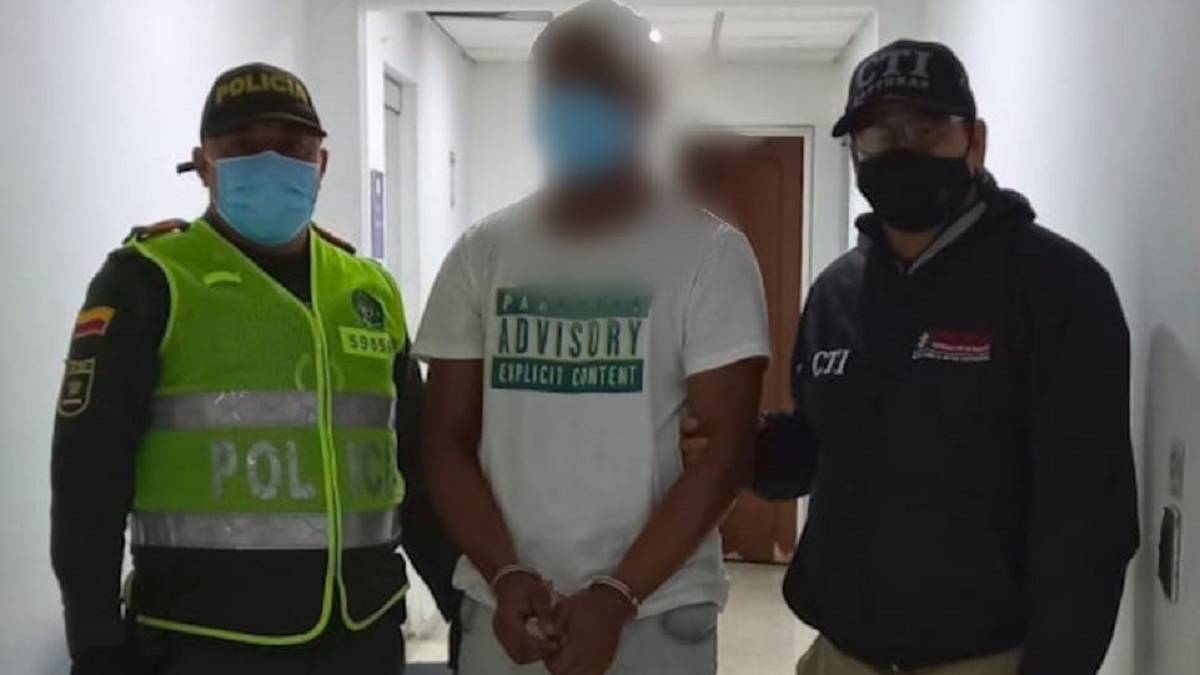 Extranjero acusado de abusar a menor dijo que sostenían una relación