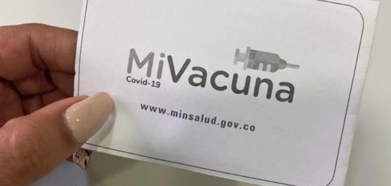Todo lo que debe saber del carné de vacunación que se comienza a exigir desde hoy