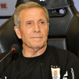 El fin de una gran era 'charrúa': Tabárez dejó de ser el DT. de Uruguay