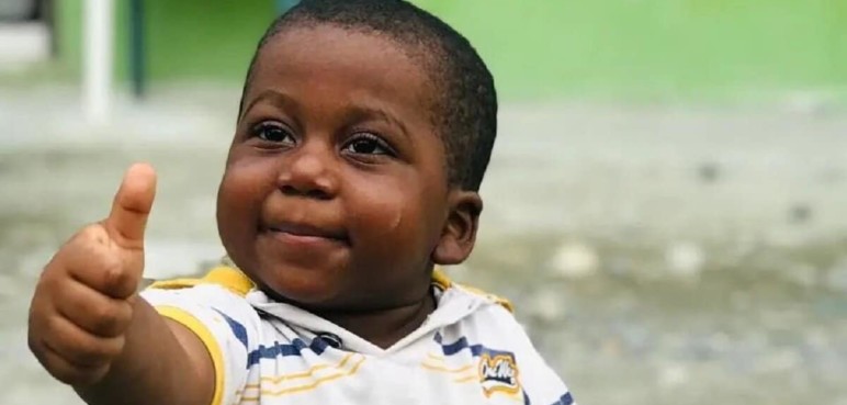 Esta es la enfermedad que sufre Yanfry, el niño que camina como hombre