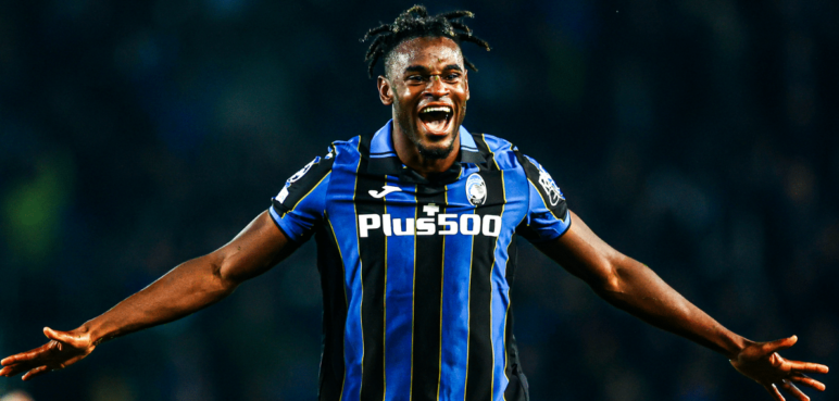 Vea el gol que Duván Zapata le hizo al Manchester United en UCL