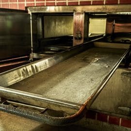 Hombre declarado muerto por los médicos fue descubierto respirando