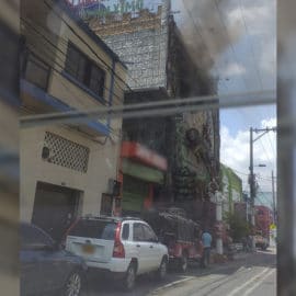 Incendio en popular motel del centro de Cali alarmó a transeúntes