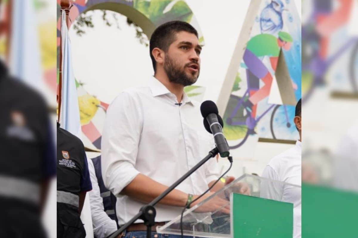 Duras críticas al alcalde de Cali por bailar sin tapabocas en evento de la Feria