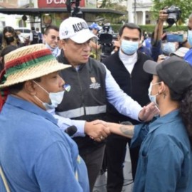 Jóvenes ofrecieron disculpas al secretario de Seguridad por agredirlo