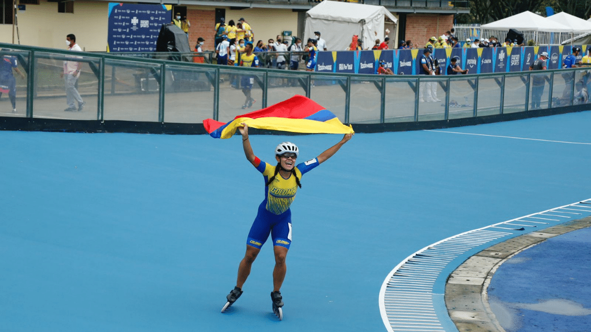 Manuela Berrío: oro, plata y bronce en el Mundial de Pesas en Uzbekistán