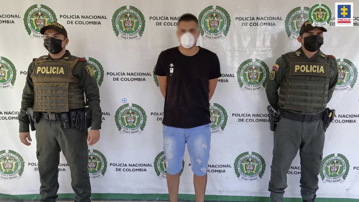 Corfecali ordenó retirar graderías de Calle de la Feria en Autopista