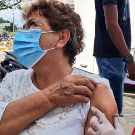 En Cali seguirá siendo obligatorio el uso del tapabocas en espacios abiertos