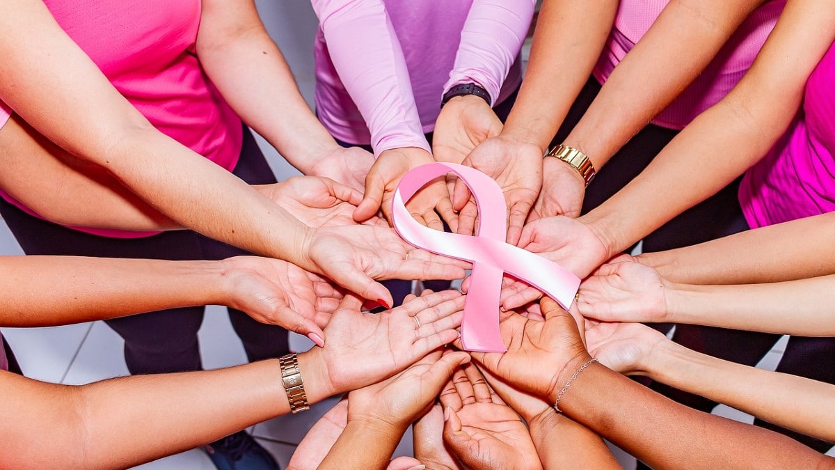 Congreso dijo sí a reconstruir ambos senos a mujeres con cáncer de mama