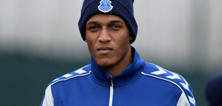 El defensor colombiano Yerry Mina podría llegar al Milan de Italia