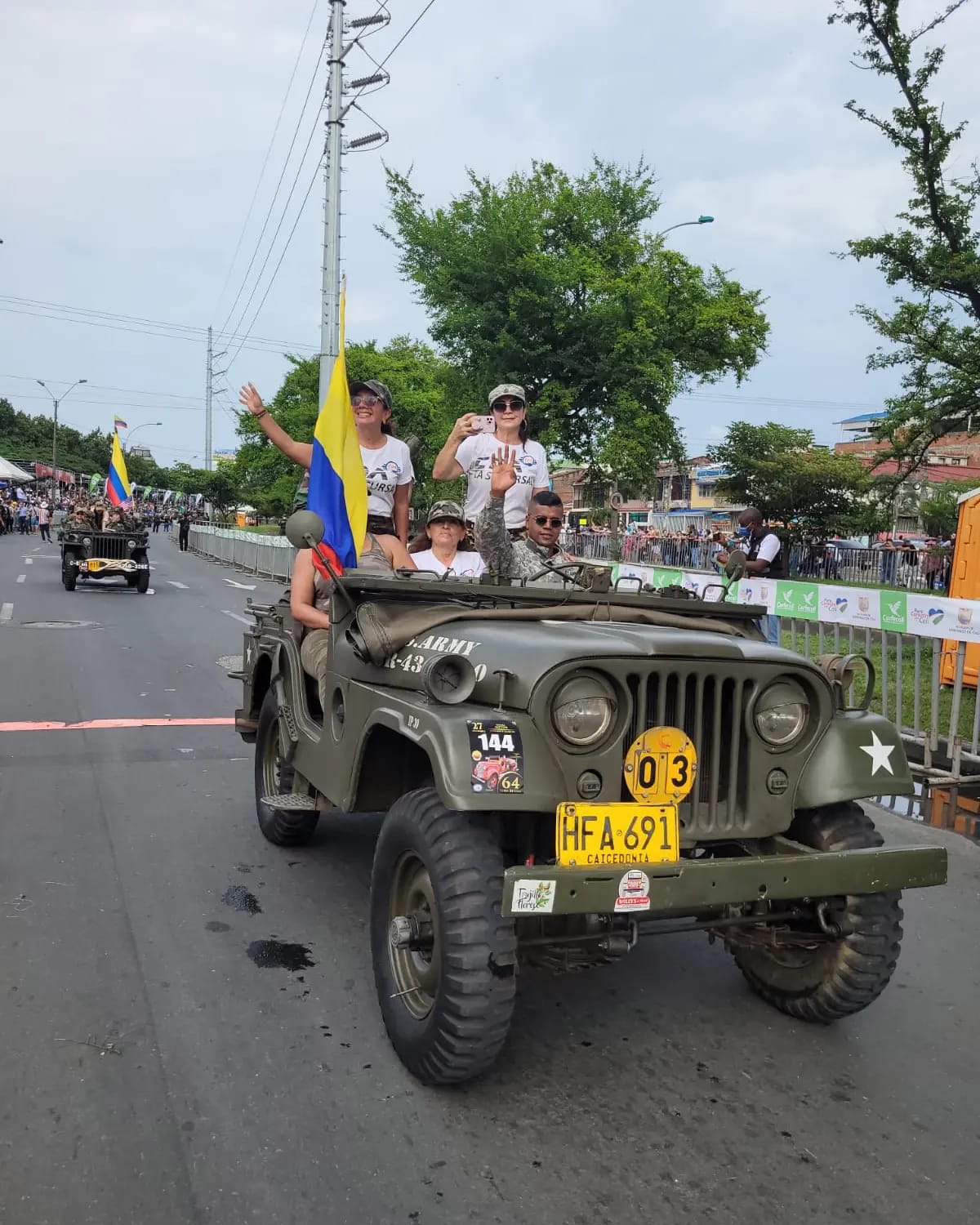Así se vivió el colorido desfile de ‘La fiesta de mi pueblo’
