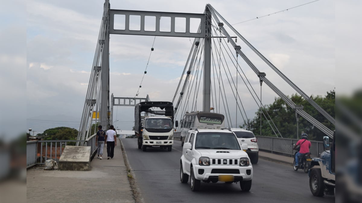 Alcalde de Cali verifica progreso de obras de los separadores viales