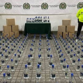 Incautan más de 180 litros de aguardiente adulterado en Charco Azul