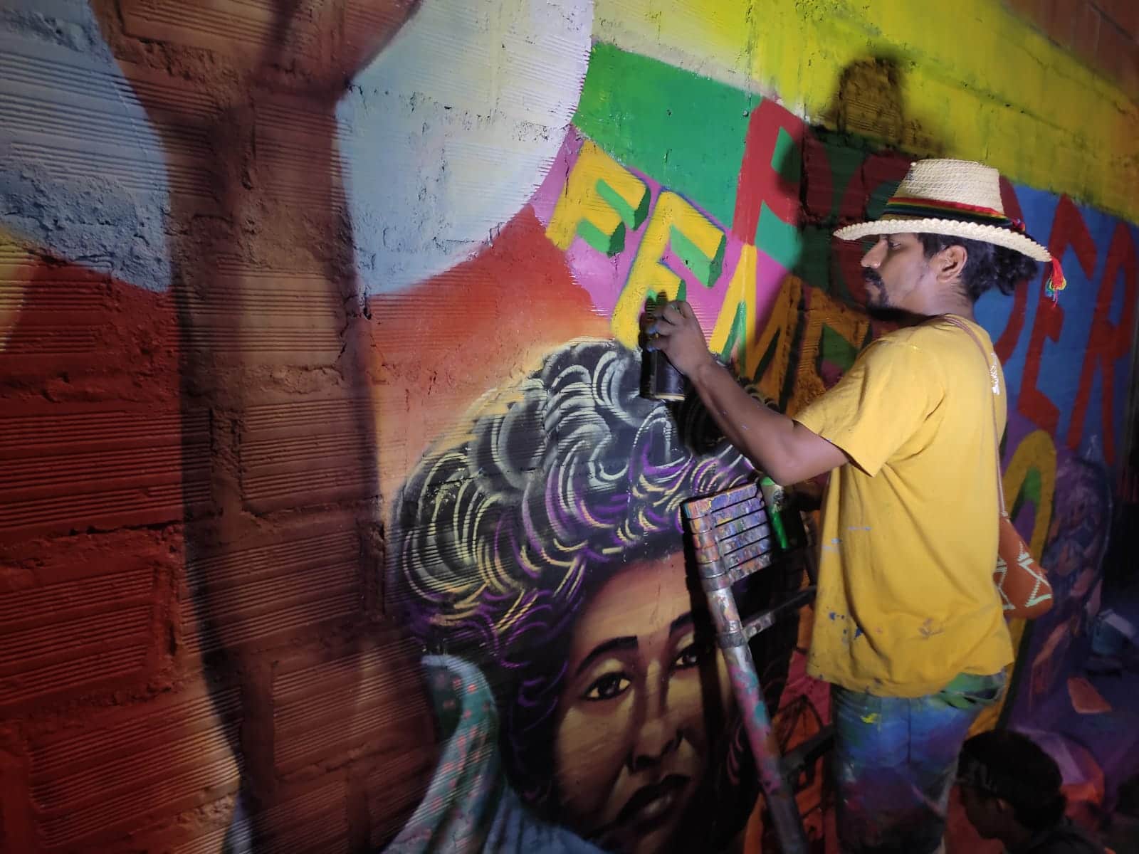 la-calle-de-la-poesia-se-viste-de-colores-09-12-2021-3