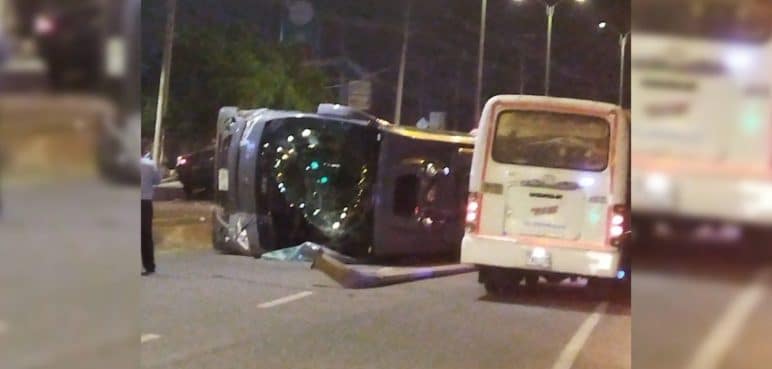 Bus que transportaba músicos de Jessi Uribe se accidentó en la vía a Yumbo