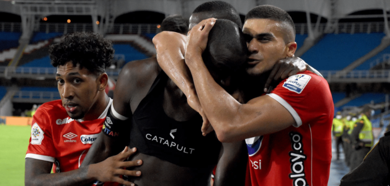 ¡Victoria cardiaca del América en el Pascual! Tensiona el grupo B