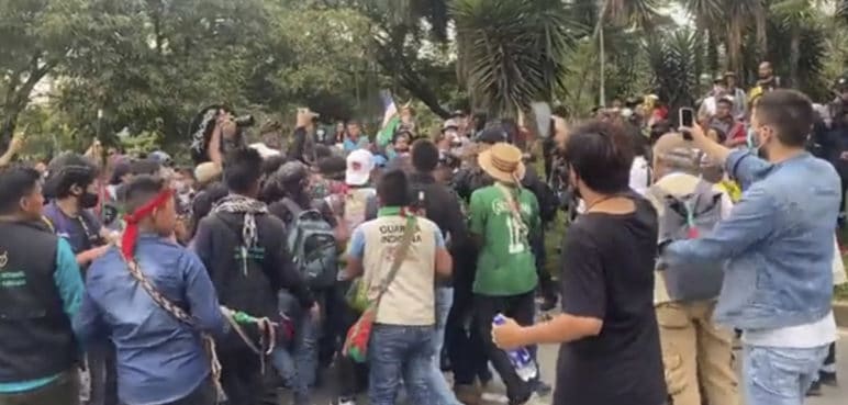Video: en medio de la minga agreden al Secretario de Seguridad de Cali