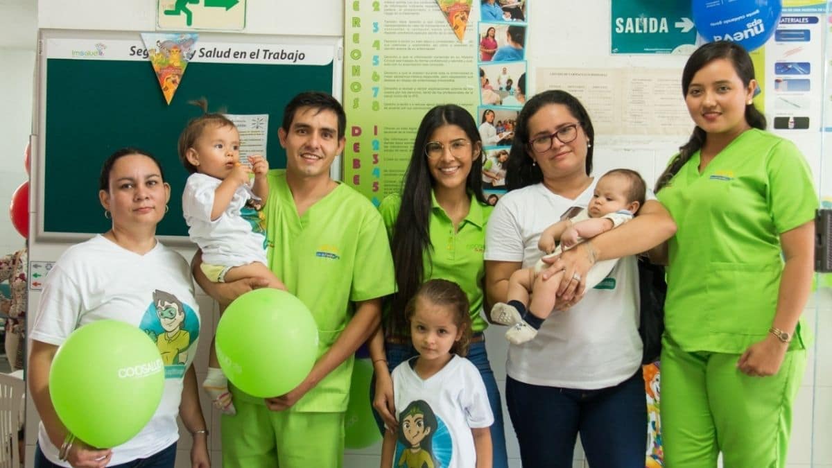 Tapabocas y certificados covid dejan de ser obligatorios en Inglaterra